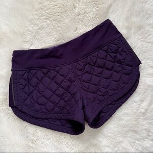 Lululemon Hot Cheeks Short Goose Down Deep Purple Zinfandel Size 4